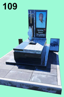 Одинарні пам'ятники Калуш